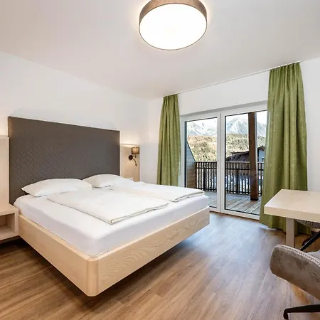 Gluecksmoment Goetschlhof Aparthotel 3*
